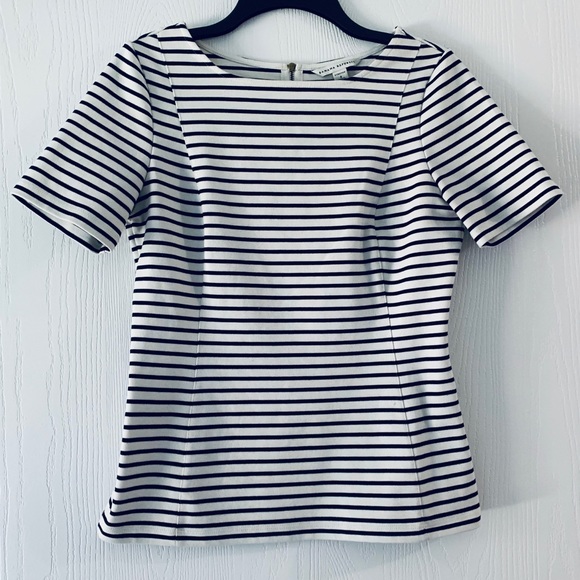 Banana Republic Top - Picture 2 of 4